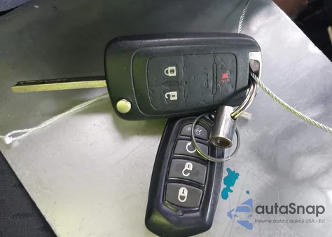 2015 Chevrolet Equinox Ls z USA, uszkodzony, nr VIN 1GNFLEEK1FZ126677